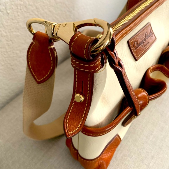 Dooney & Bourke Florentine Vachetta Leather Crossbody Bag - Picture 4 of 15